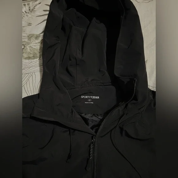 NWOT Oversized Wind Breaker and Rain Jacket - Picture 7 of 8